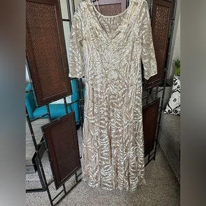 Amazing Alex evenings gold dress with sequins sz 10